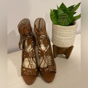 Size 8 1/2.  BCBG Style BG-Carnival